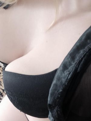 София - BDSM секс для достойных мужчин, круглосуточно